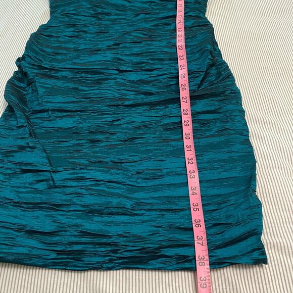 NWT Alex Evening Fitted Satin Ruched Crinkle Mini Dress size 12 - Picture 9 of 12